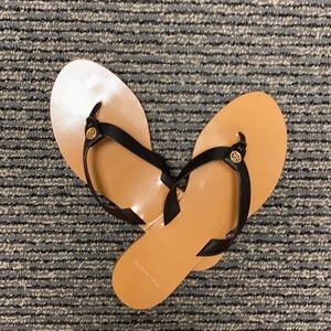 Tory Burch Manon Thong Sandal. Size 8. Black.